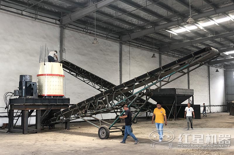 復合式粉碎機現場 復合式粉碎機現場